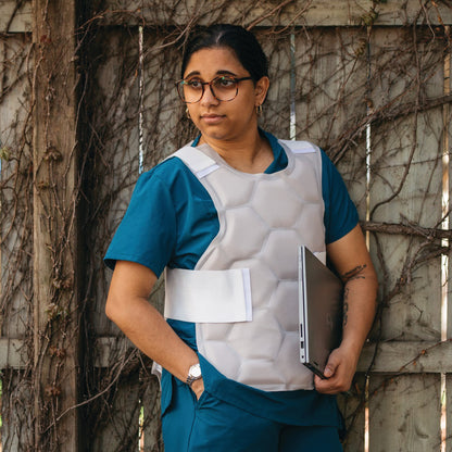 Xena Therapies Onyx Cool Safety Pro Vest