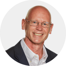 mark larson headshot